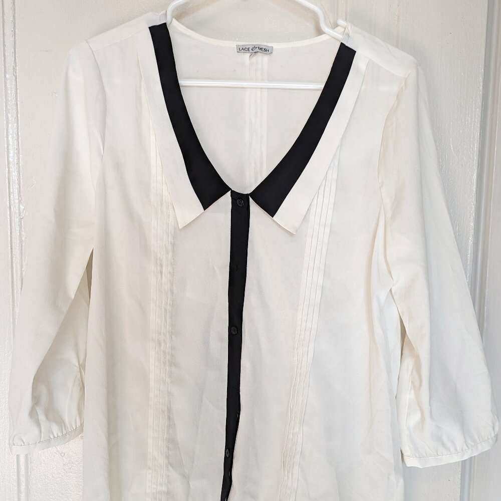 Vintage-Inspired V-Neck Blouse